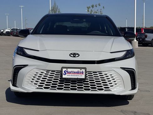 Used 2026 Toyota Camry XSE image 7