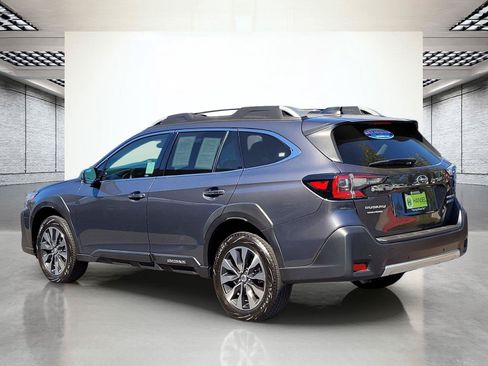 Certified 2023 Subaru Outback Touring XT AWD/4WD image 8