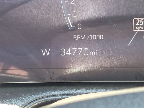 Used 2025 Cadillac XT4 Premium Luxury AWD/4WD image 31