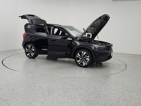 New 2026 Volvo XC40 B5 Ultra w/ Protection Package Premier AWD/4WD image 10