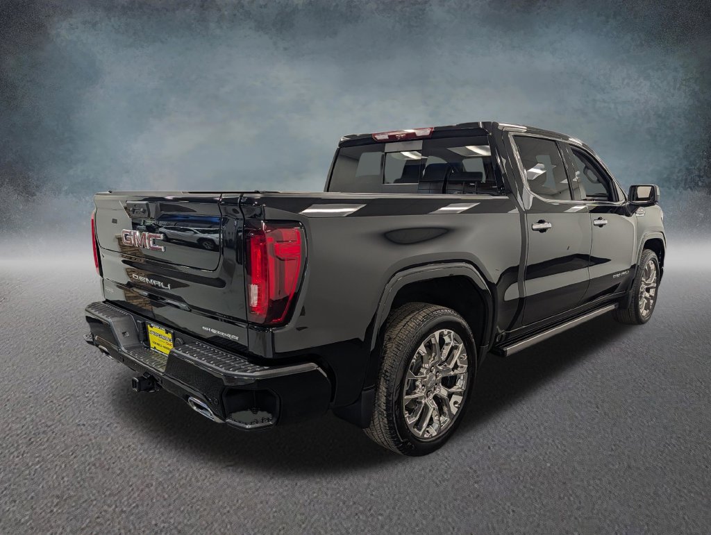 Used 2025 GMC Sierra 1500 Denali AWD/4WD image 4