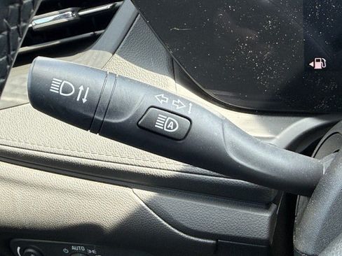 Used 2024 Buick Encore GX Sport Touring FWD image 24