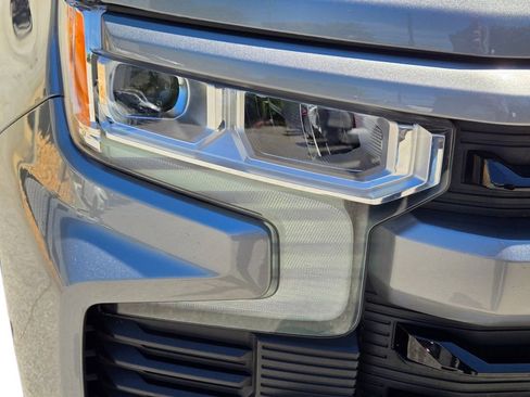 Used 2023 Chevrolet Silverado 1500 RST w/ Z71 Off-Road Package AWD/4WD image 4