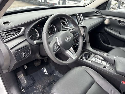 Used 2023 INFINITI QX50 Luxe AWD/4WD image 19