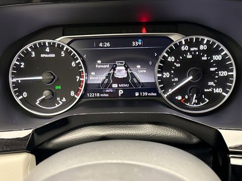 Used 2024 Nissan Pathfinder SL image 13