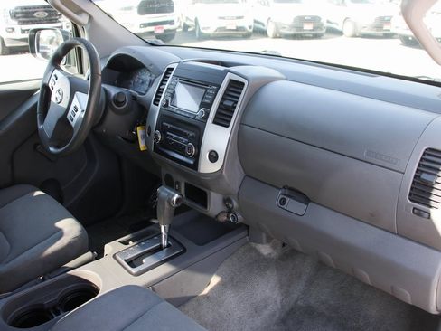 Used 2017 Nissan Frontier S image 28