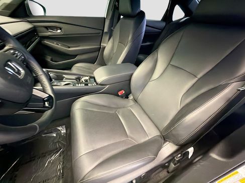 Used 2023 Honda Accord Sport image 11