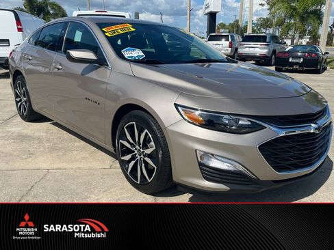 Used 2024 Chevrolet Malibu RS FWD image 1