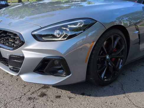 Certified 2024 BMW Z4 M40i w/ Premium Package RWD image 12