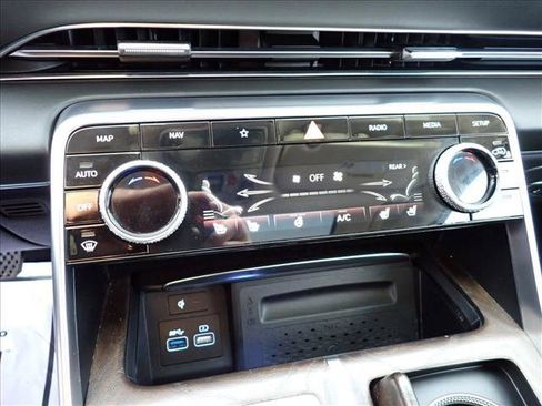 Used 2024 Genesis GV80 3.5T image 21