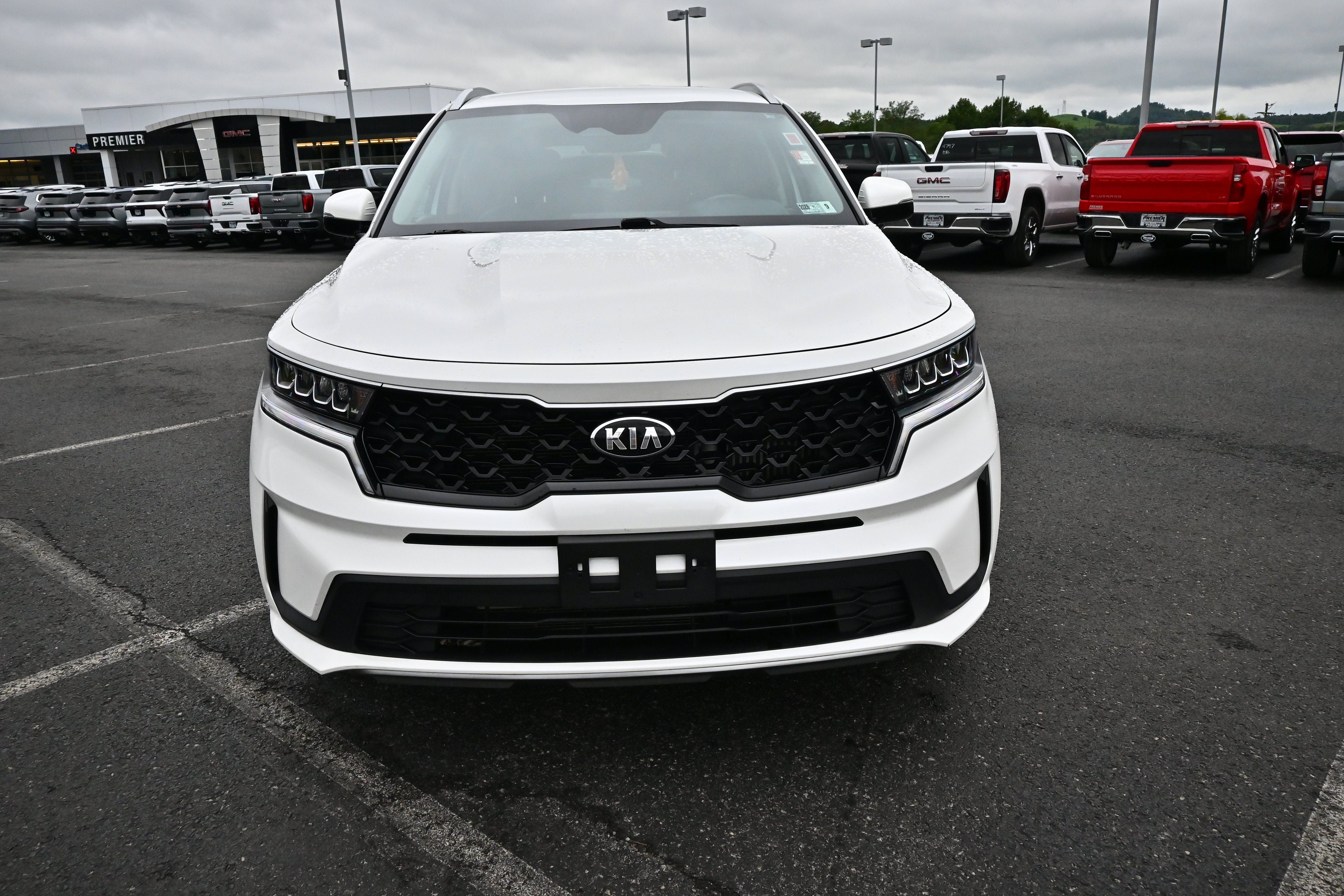 Used 2021 Kia Sorento S FWD image 3