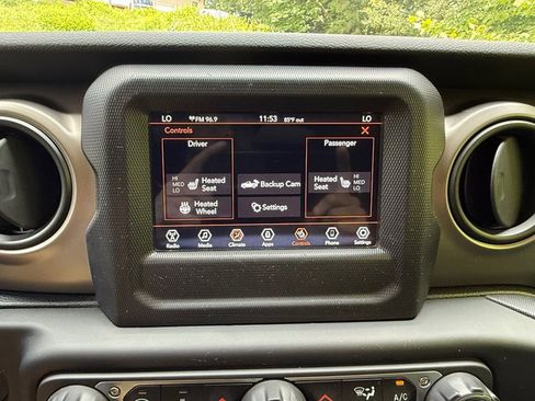 Used 2021 Jeep Gladiator Sport AWD/4WD image 21