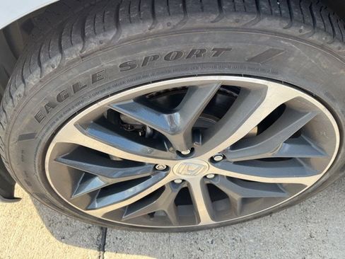 Used 2024 Honda Civic Touring image 3