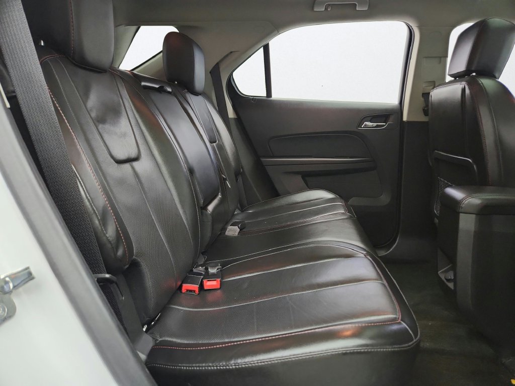 Used 2017 Chevrolet Equinox LT FWD image 29