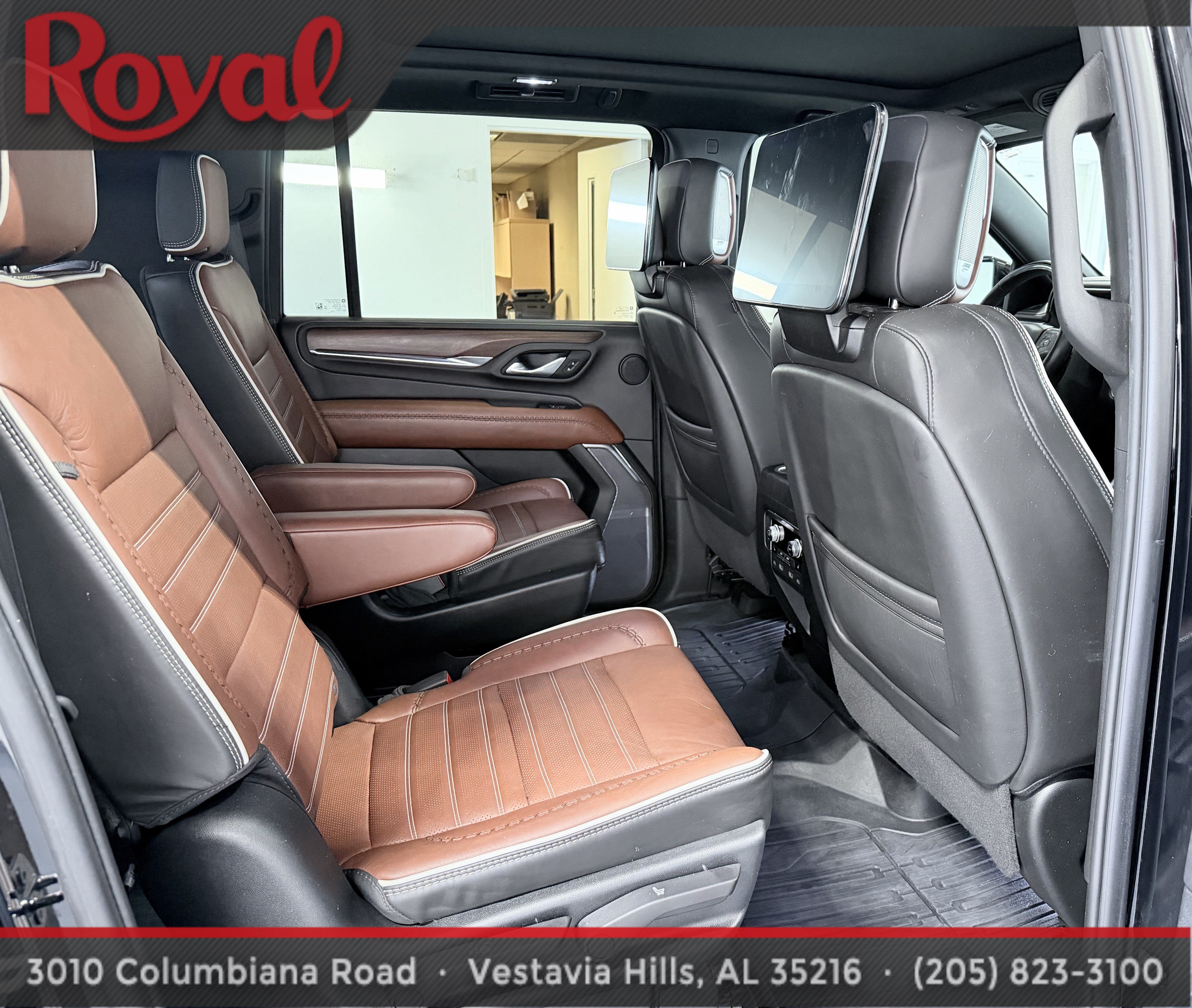 Used 2023 GMC Yukon XL Denali Ultimate AWD/4WD image 16