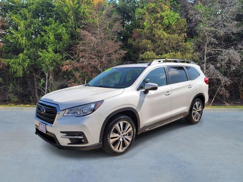 Used 2022 Subaru Ascent Limited w/ Technology Package AWD/4WD image 1