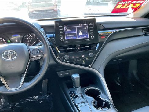 Used 2024 Toyota Camry SE w/ Convenience Package FWD image 7