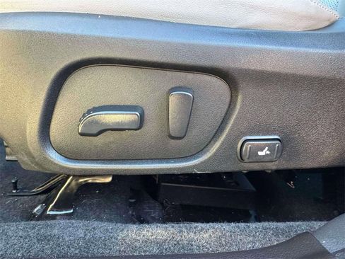 Used 2018 Subaru Forester 2.5i Limited image 14