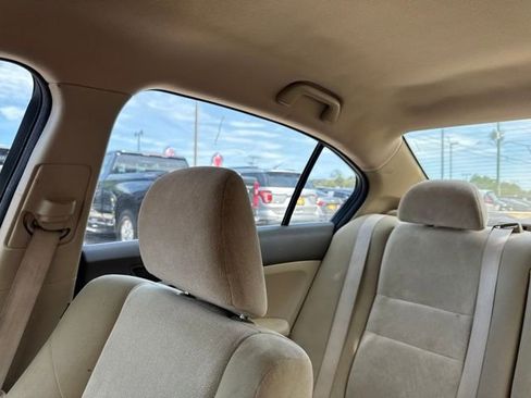 Used 2010 Honda Accord LX image 27