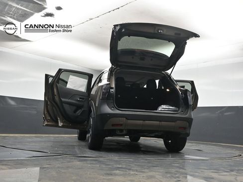 New 2026 Nissan Kicks SV w/ SV Premium Package FWD image 39
