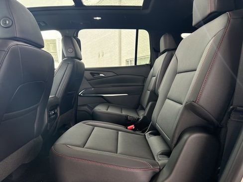 New 2026 Chevrolet Traverse Z71 w/ Driver Confidence Package image 30