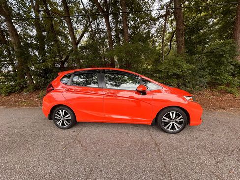 Used 2018 Honda Fit EX image 11