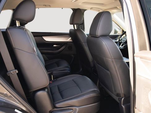 Used 2024 MAZDA CX-90 3.3 Turbo w/ Preferred Plus image 16