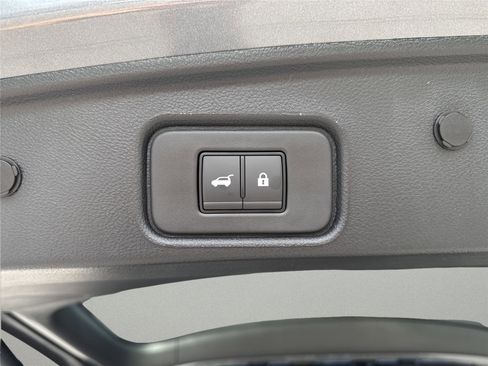 New 2026 Nissan Pathfinder SL w/ SL Premium Package FWD image 36