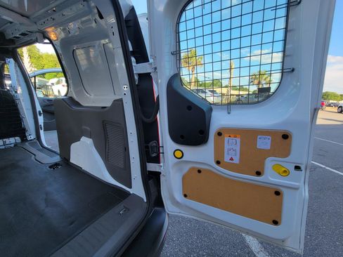Used 2021 Ford Transit Connect XL FWD image 36