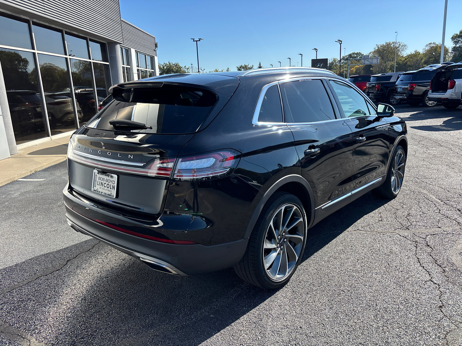 Certified 2023 Lincoln Nautilus Reserve w/ Equipment Group 202A AWD/4WD image 7
