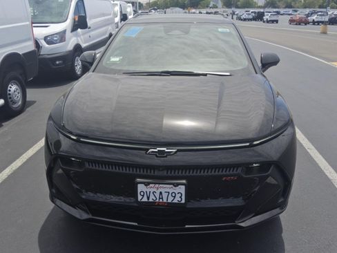 Used 2025 Chevrolet Equinox EV RS FWD image 15