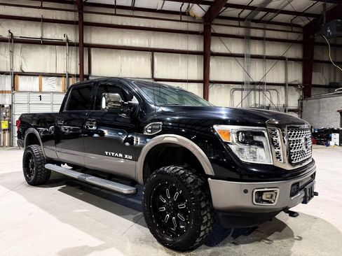 Used 2019 Nissan Titan Platinum Reserve w/ Platinum Utility Package image 1
