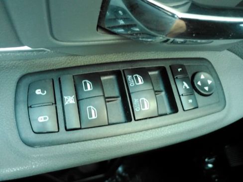 Used 2016 RAM 1500 Big Horn AWD/4WD image 31