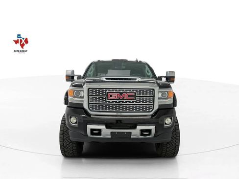 Used 2018 GMC Sierra 2500 Denali w/ Duramax Plus Package AWD/4WD image 57