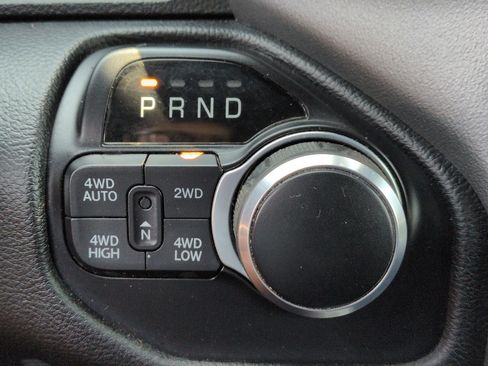 Used 2022 RAM 1500 Big Horn AWD/4WD image 27