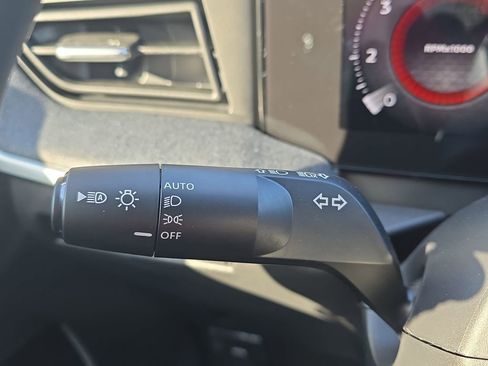 New 2026 Nissan Kicks SV w/ SV Premium Package image 28