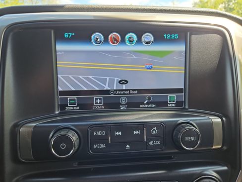 Used 2018 Chevrolet Silverado 1500 High Country AWD/4WD image 23