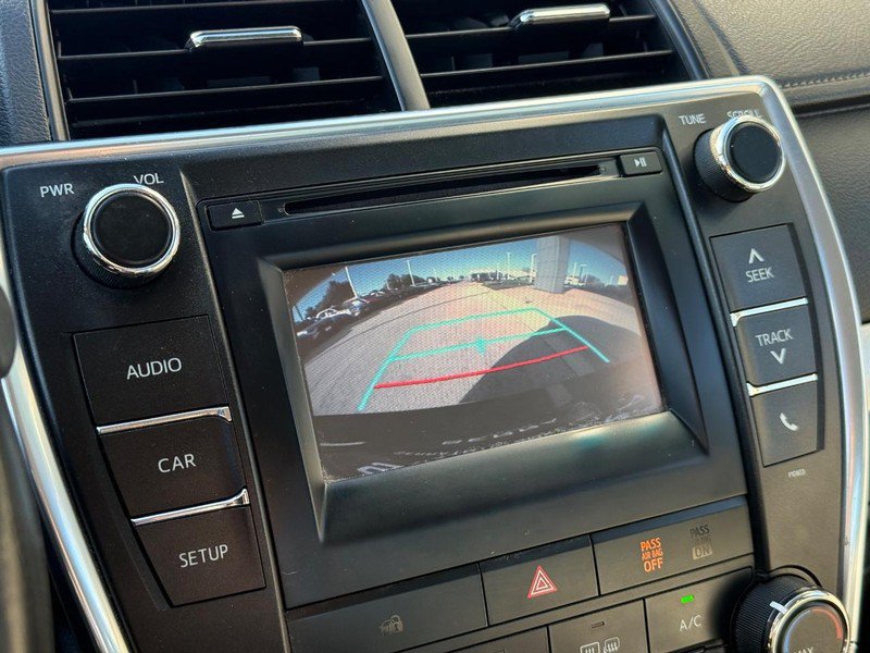 Used 2015 Toyota Camry SE FWD image 24