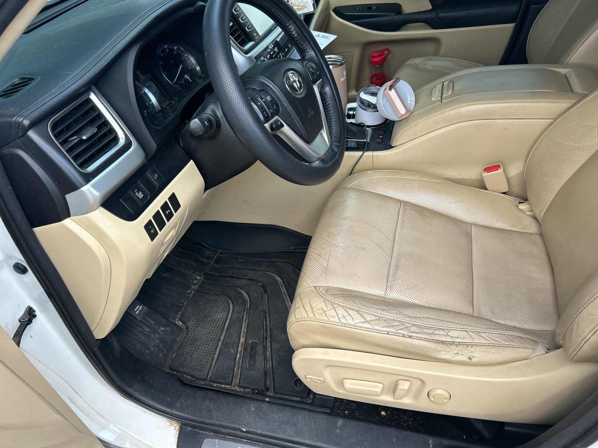 Used 2014 Toyota Highlander Limited FWD image 8