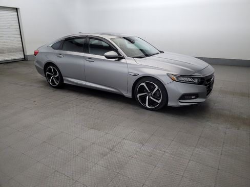 Used 2018 Honda Accord Sport image 11