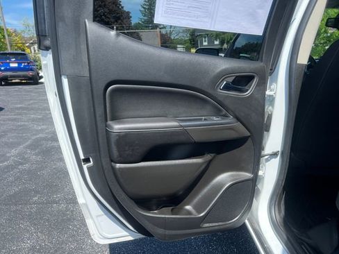 Used 2019 GMC Canyon SLE w/ Elevation Edition RWD image 18