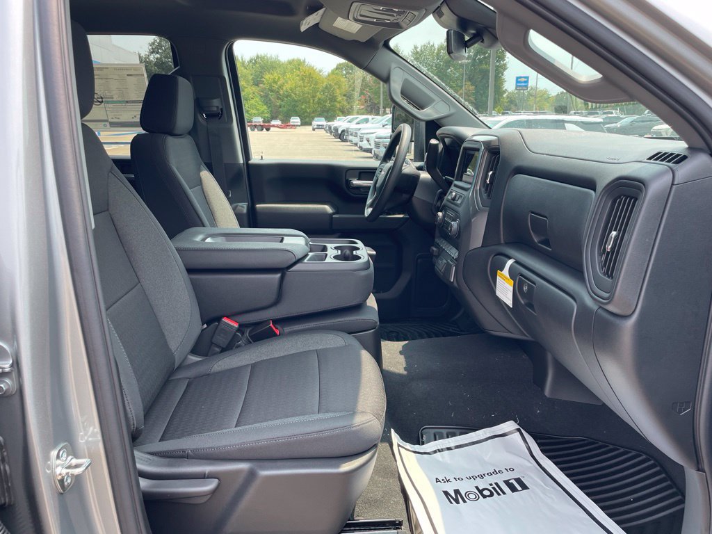 New 2026 Chevrolet Silverado 2500 Custom w/ Custom Convenience Package AWD/4WD image 34