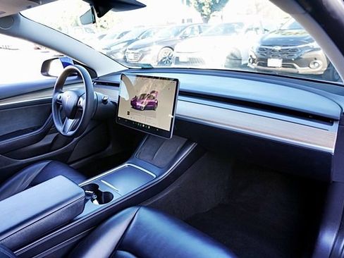 Used 2022 Tesla Model 3 Long Range AWD/4WD image 10