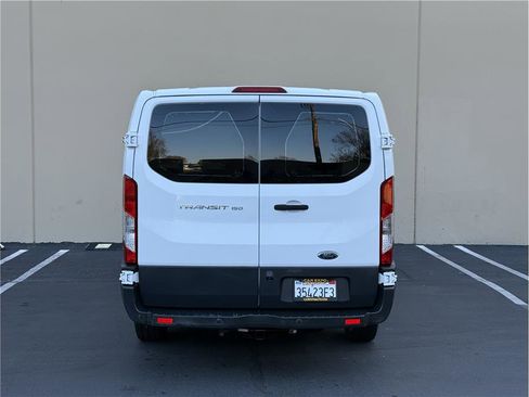 Used 2017 Ford Transit 150 XL image 5