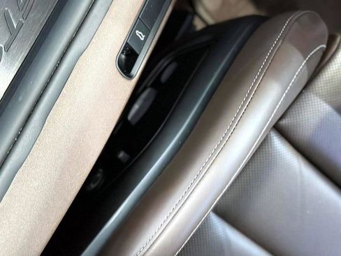 Certified 2023 Porsche 911 Targa 4 GTS image 17