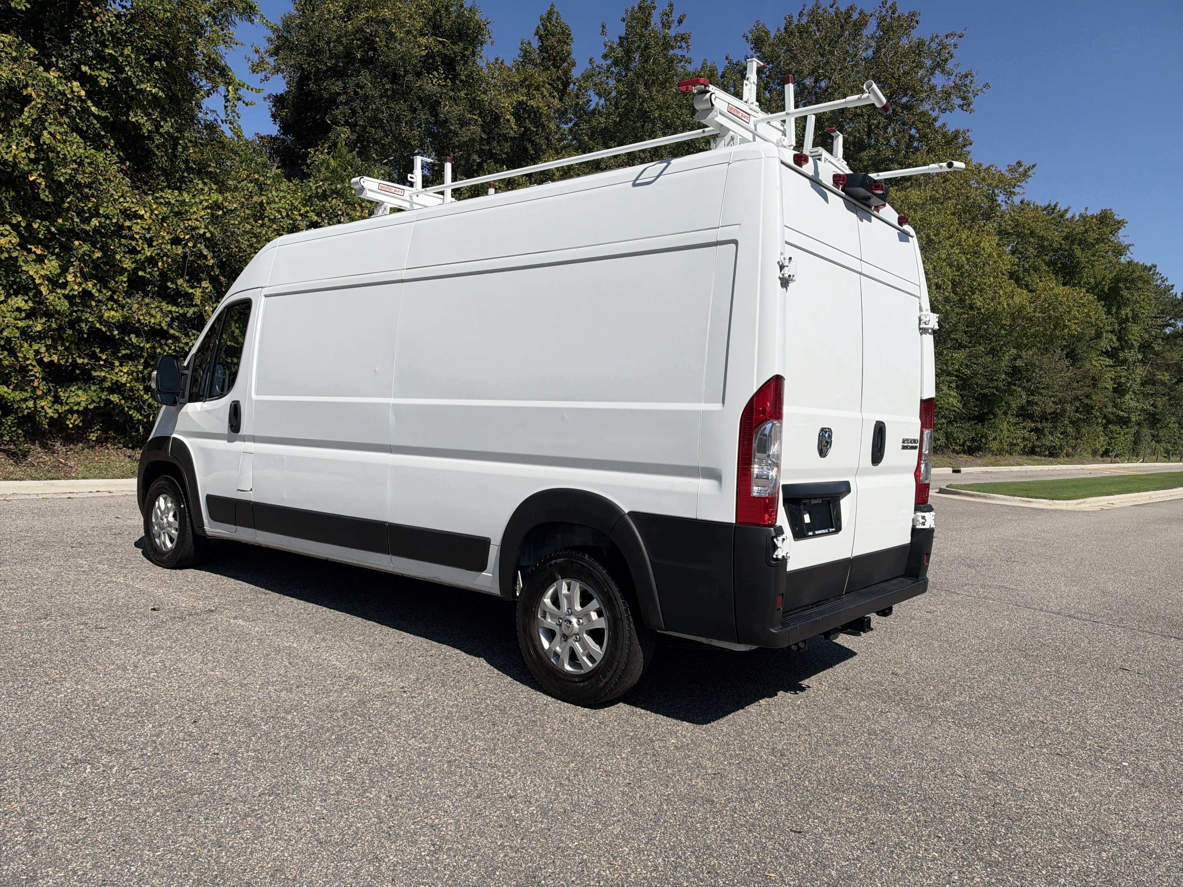 Used 2024 RAM ProMaster 2500 w/ Quick Order Package 22G SLT FWD image 7