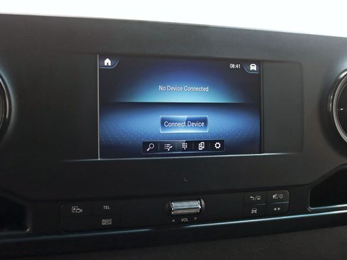 Used 2023 Mercedes-Benz Sprinter 2500 image 18