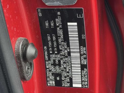 Used 2019 Toyota 4Runner SR5 AWD/4WD image 30