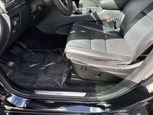 Used 2019 Honda CR-V Touring image 19
