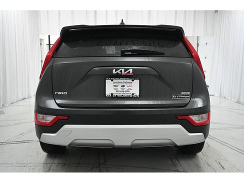 New 2025 Kia Niro EX w/ EX Cold Weather Package image 6